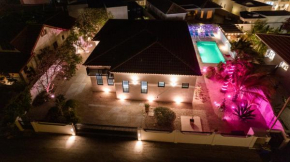 Villa Luma, Exclusive 3 Bedroom Oasis in Noord